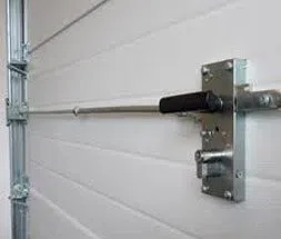 Locksmith Of Los Angeles Los Angeles, CA 310-819-3003 - 17a-Garage-Door-Locks
